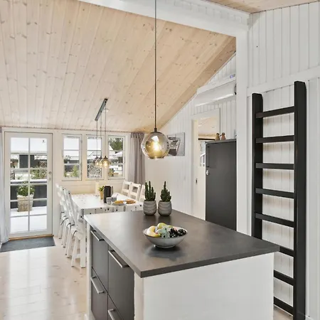 Holiday home Stunning In With Wifi Jerup