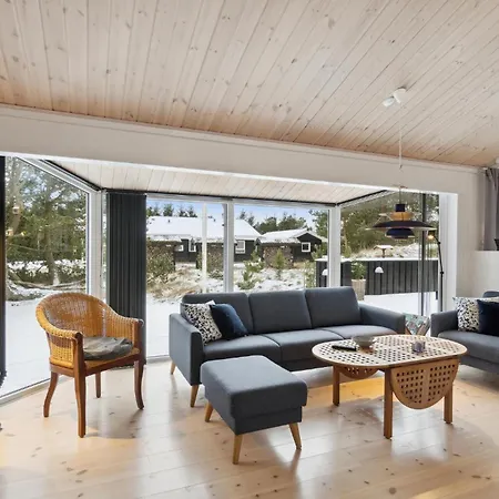 Stunning In With Wifi Holiday home